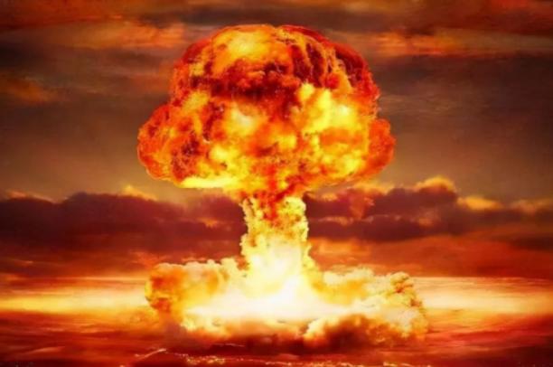 美方专家表示，一旦美方向着中方开战，不管是核武器还是什么，中方都会应接不暇，但事