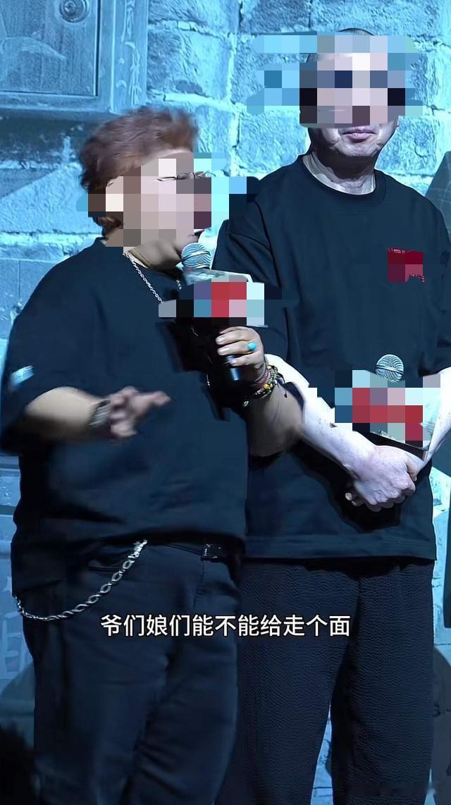 也许，大概，可能，这一刻，裤导儿内心是不同意这个样子滴

大niá们儿这一顿忽悠