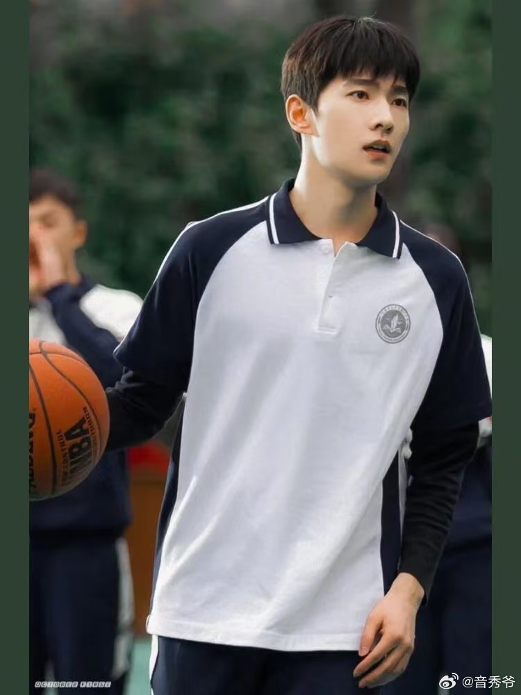 杨洋我和我的白月光学长 哥状态真的在线，这种气质的学长，放在校园谁能不悄悄动心啊
