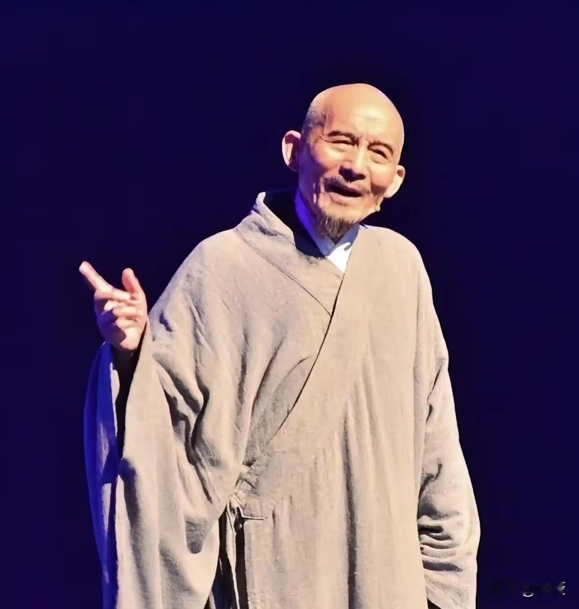 十二生肖的财气
1、属鸡的人擅长守财
2、属牛的人有招财的运气
3、属兔的人容易