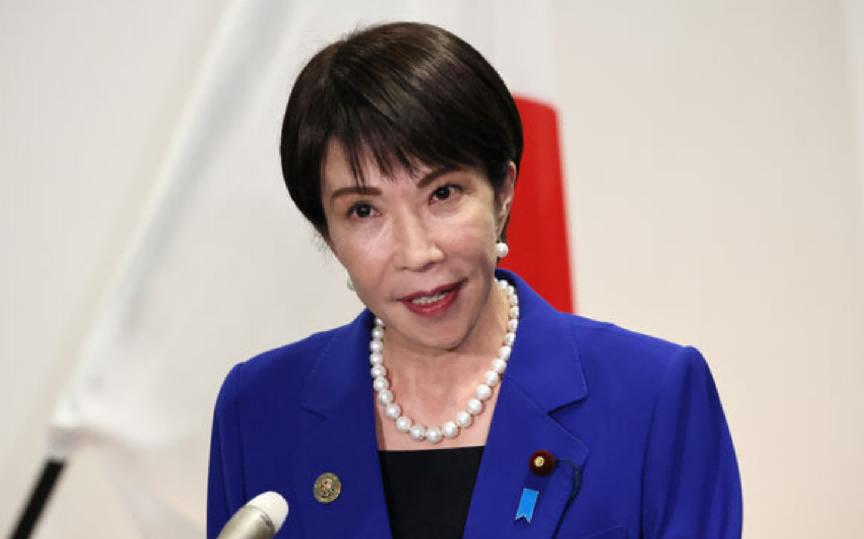 中东打得火热的同时，也别忘了自家的“一亩三分地”。这些日子，高市早苗俨然上蹿下跳