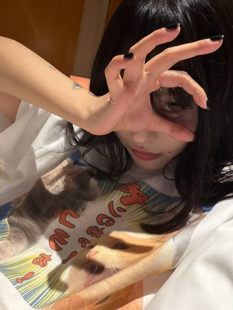 在等一个老相好一个故人一个… 