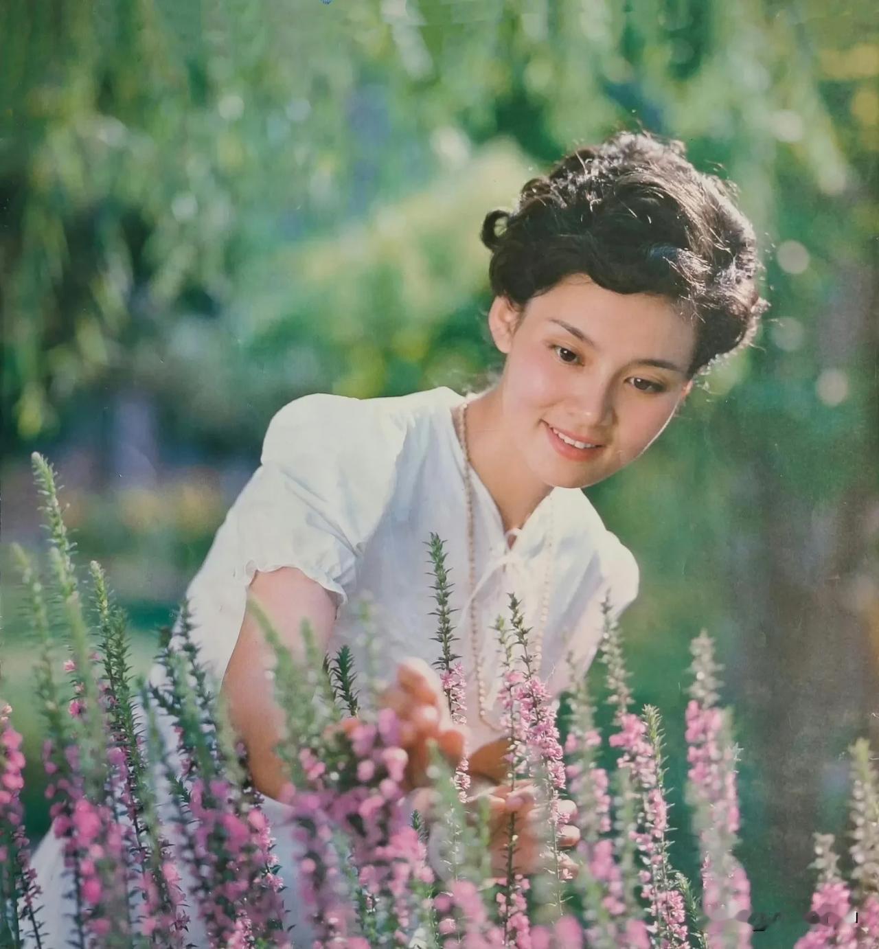 1983年挂历上的潘虹、韩月乔、陈肖依、王馥荔、鲍海虹、赵雅岷、王心刚等