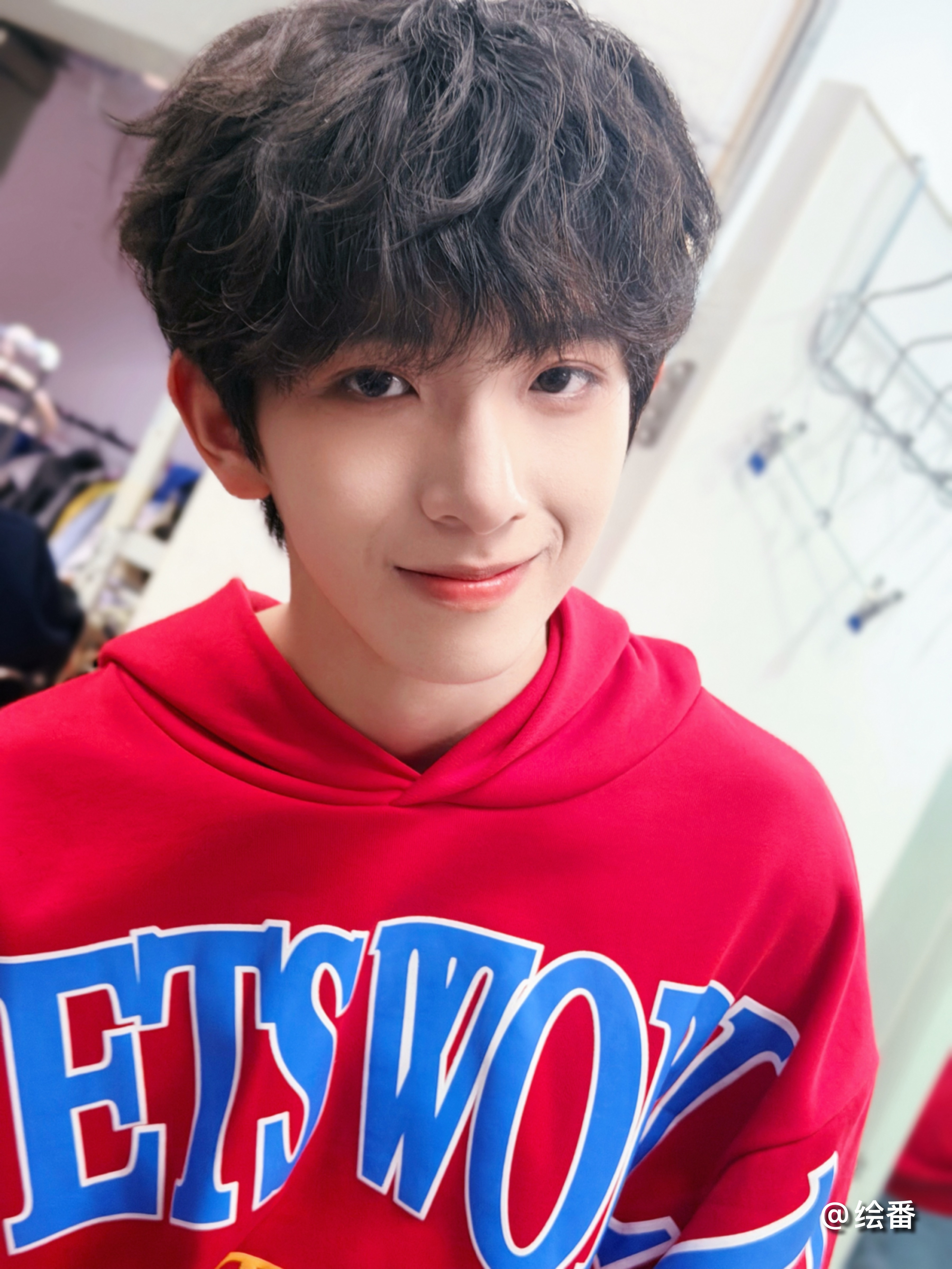 这个造型我还能兑水喝十年 