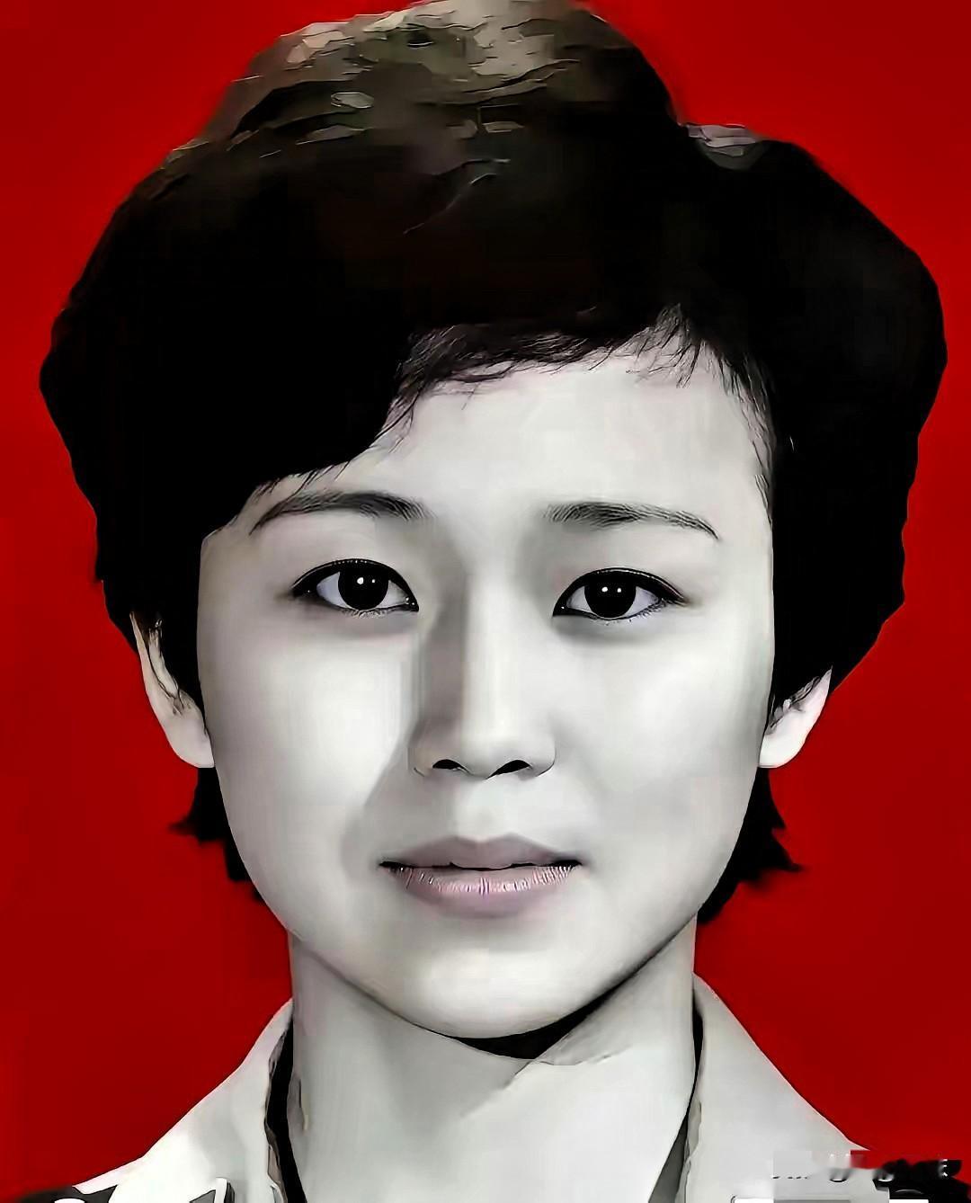 中国共产党的优秀党员，新时代革命军人的杰出代表，中国人民解放军原昆明军区某部原卫
