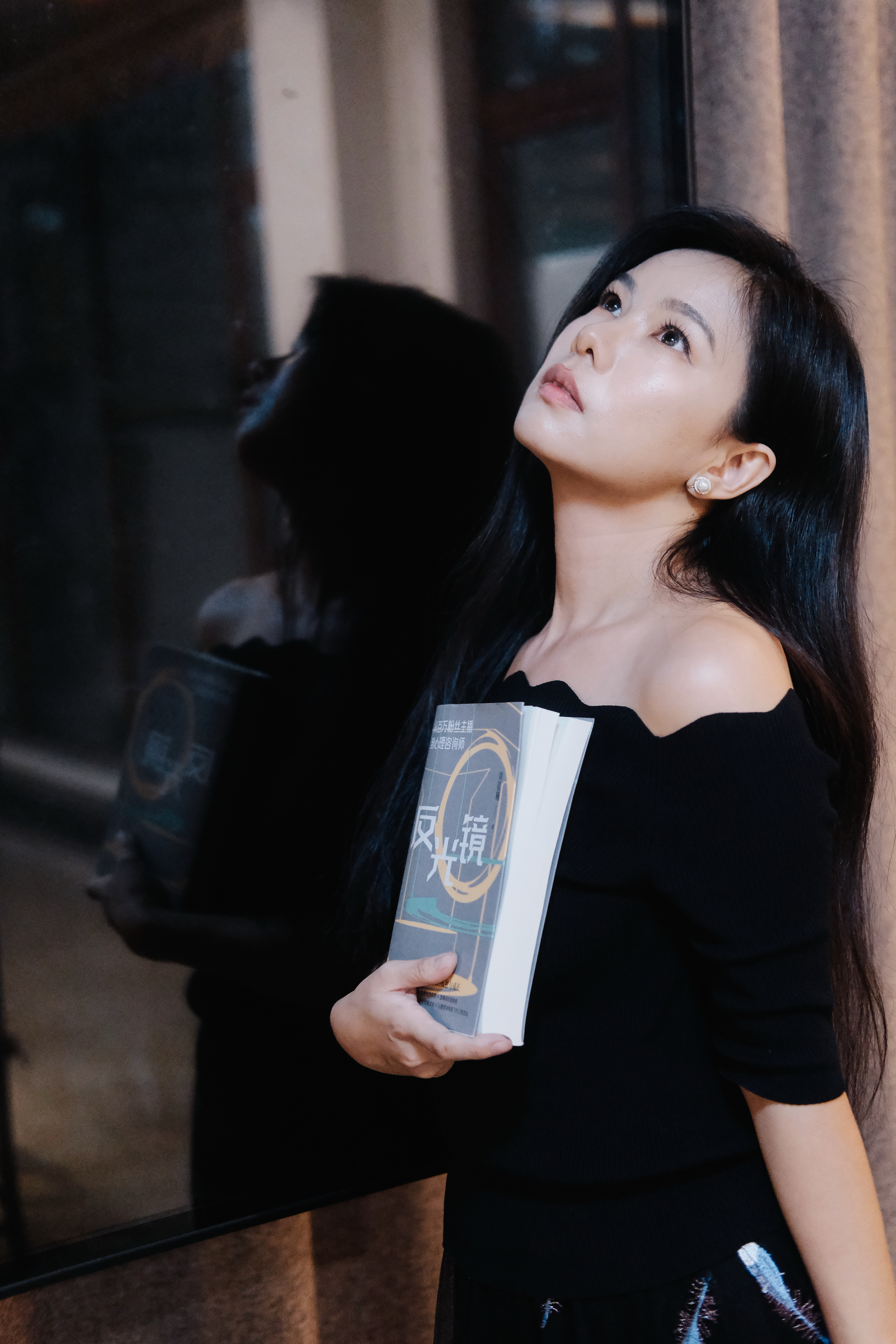 十年一场大梦李意的《反光镜》感谢细腻又温暖的摄影师晨曦说