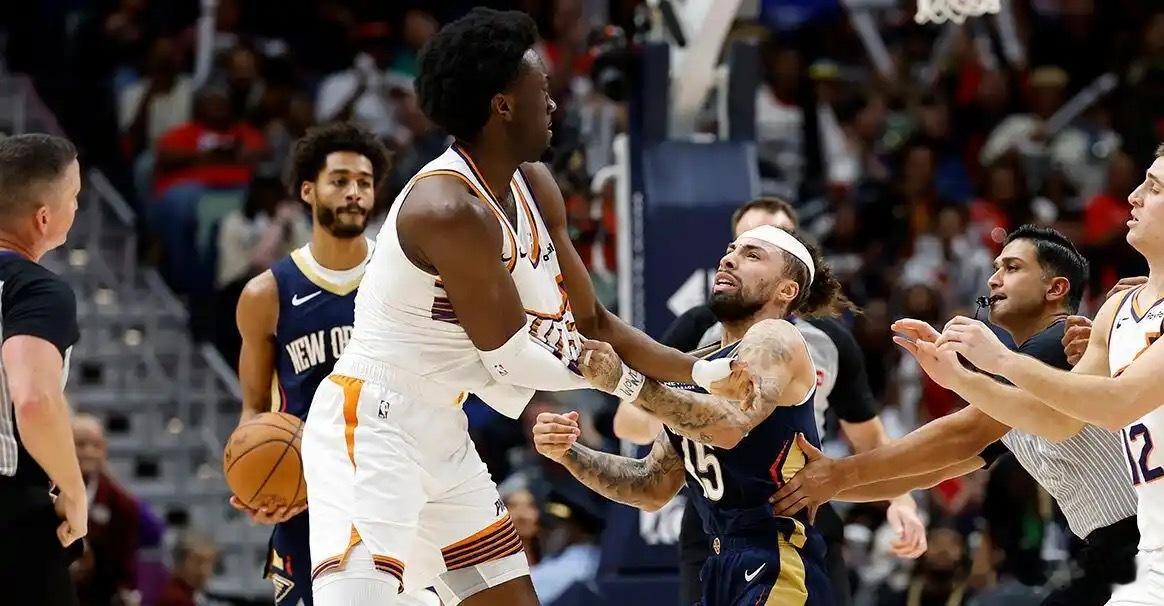 马威近日在一档播客节目中谈到自己被湖人退货：“说实话，我当时的想法就是‘法克你们