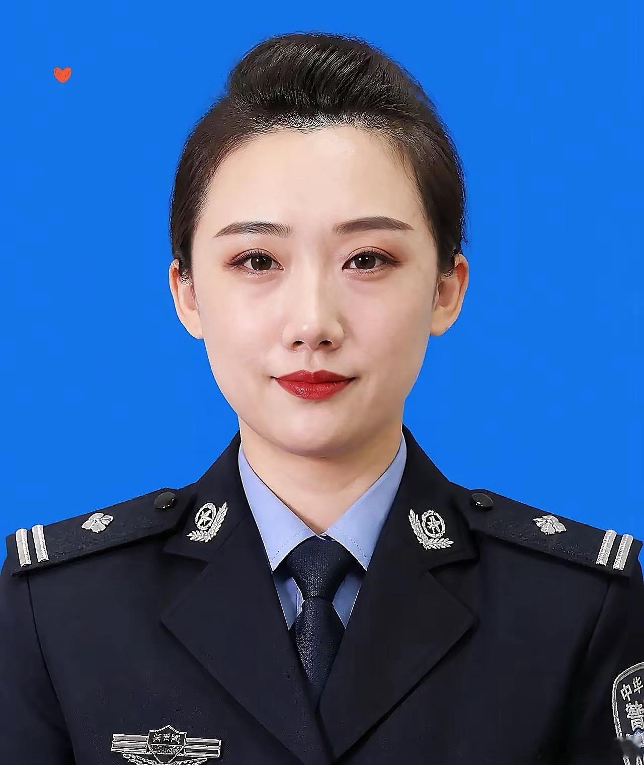 辽宁女狱警李晓婷，十四年干了件“狠”事，看哭千万人！你能想象吗？一个花季少女，因