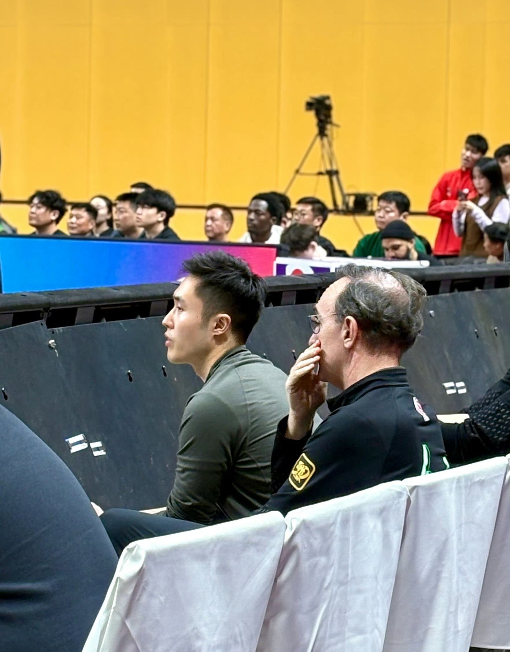 祝CBA最帅翻译没有之一生日快乐🎂迟到的生日祝福