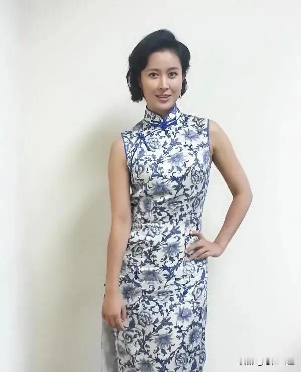 她挺惊艳的，不看她资料，真不知她演过什么剧，看了《同龄人》才知道袁志博。演员挺棒