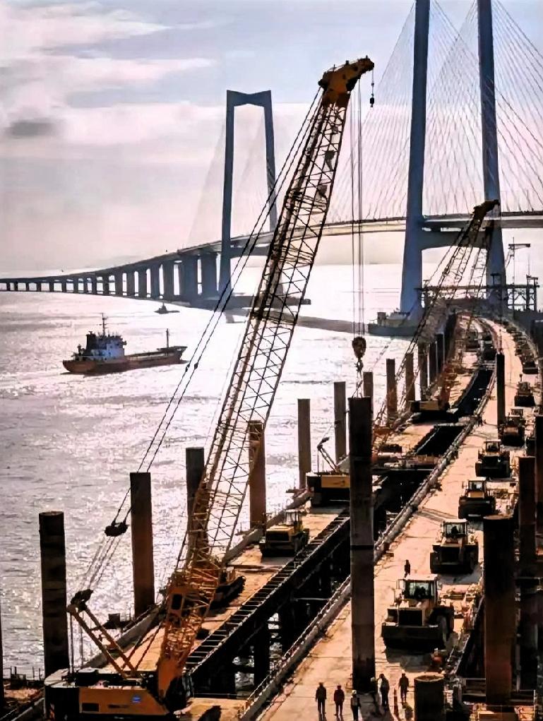 厦金大桥的建设进度确实让人振奋！它不仅是一项超级工程，更是连接两岸民心的“连心桥