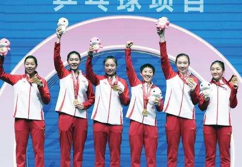 陈梦又“治沙”成功
虽然不是单打赢了
但是陈梦觉得团体荣誉更重要，11月19日晚