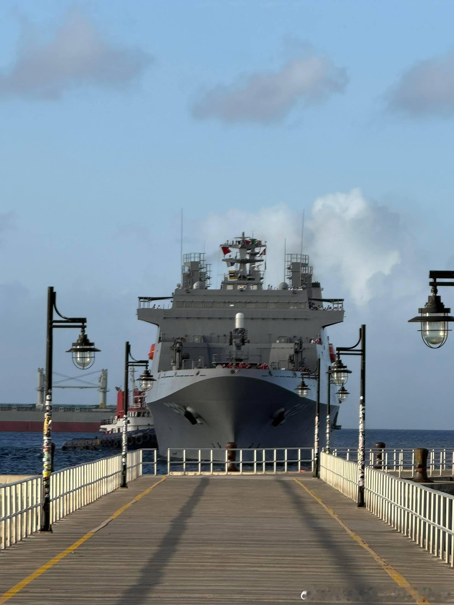 台海观察 【台伪海军】当地时间4月9日至12日，由中国台湾省伪当局海军三艘军舰（