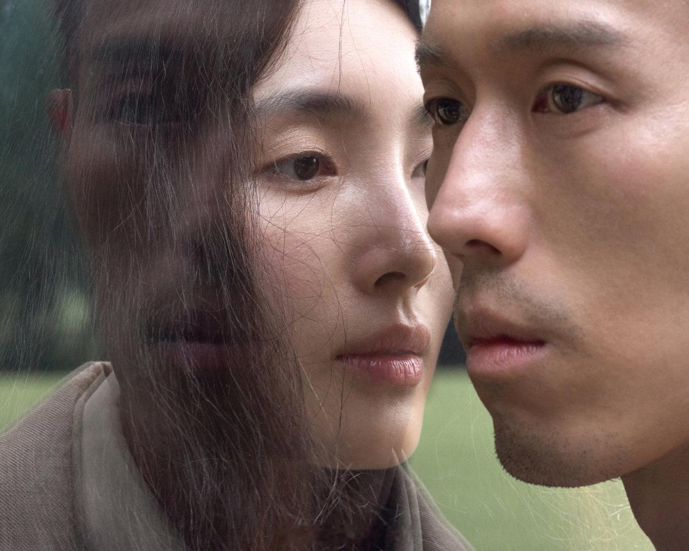2米长发限定体验W中文版TheMovieIssue导演刊特辑李鸿其镜头下的王紫璇