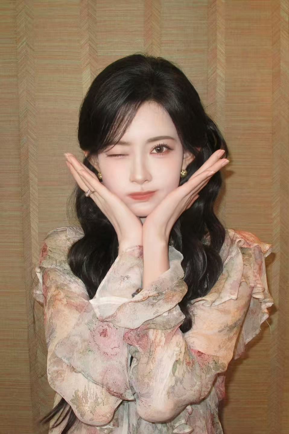 孟子义桃花坞回家啦孟子义和小百灵鸟合影啦孟子义桃花坞回家啦