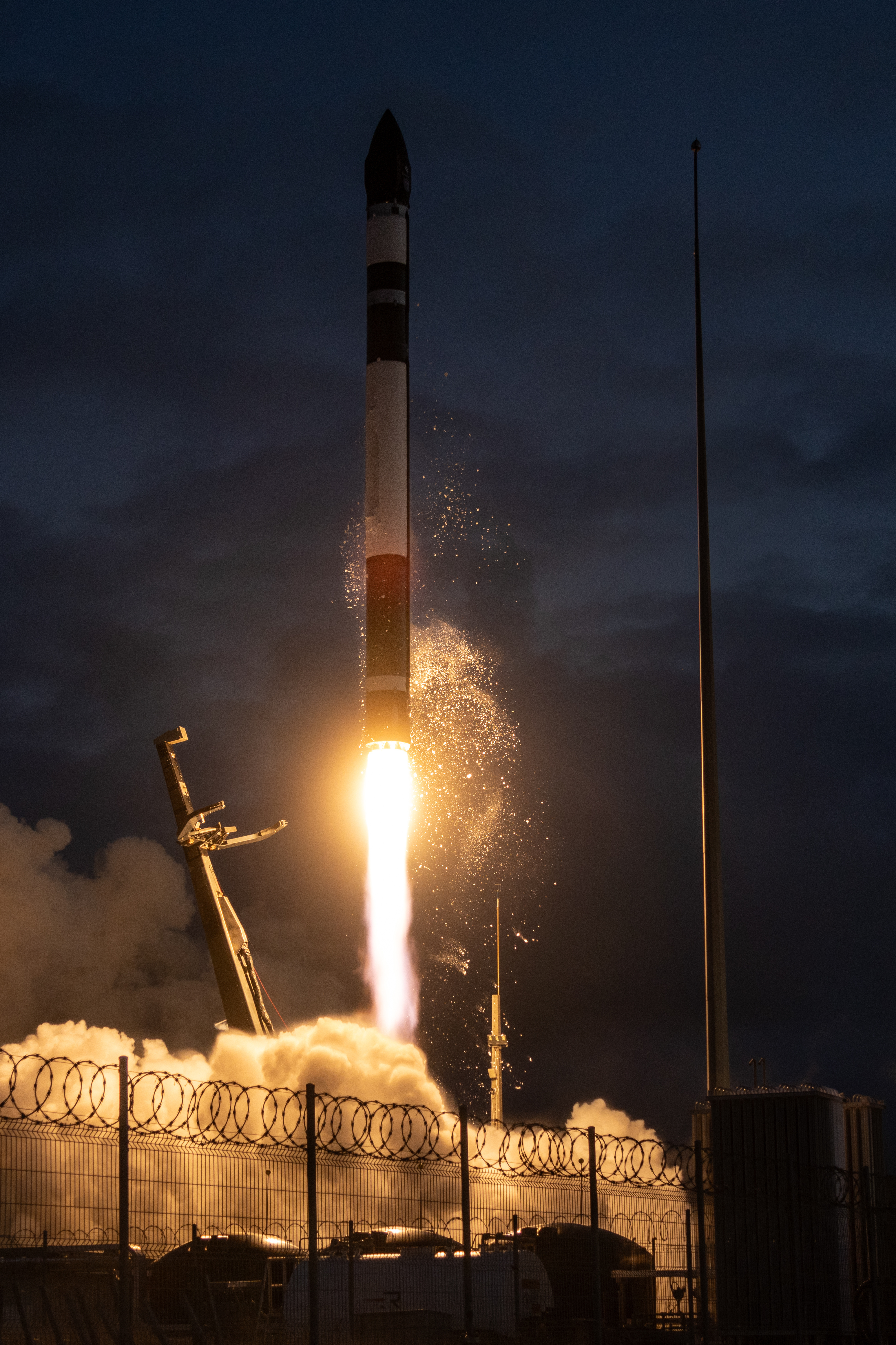 今天02:10，Rocket Lab在新西兰LC-1B发射台，使用Electro