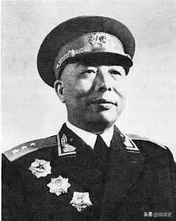 1972年，北京一处普通院落里，65岁的开国上将宋时轮再婚，新娘郑晓存只有32岁