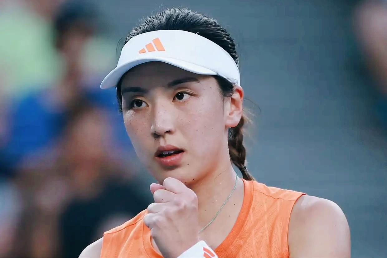 奇迹还在继续
王欣瑜战胜赛会13号种子
历史性地晋级澳网16强

本场，澳网进入