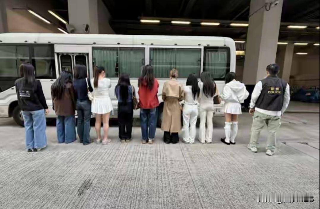 香港扫黄，多名内地女子被拘捕！
12月22日，香港油尖警区特别职务队在油麻地扫黄