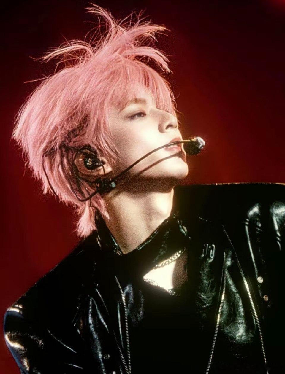 刘耀文VS严浩翔粉发，哪位秒杀~ 