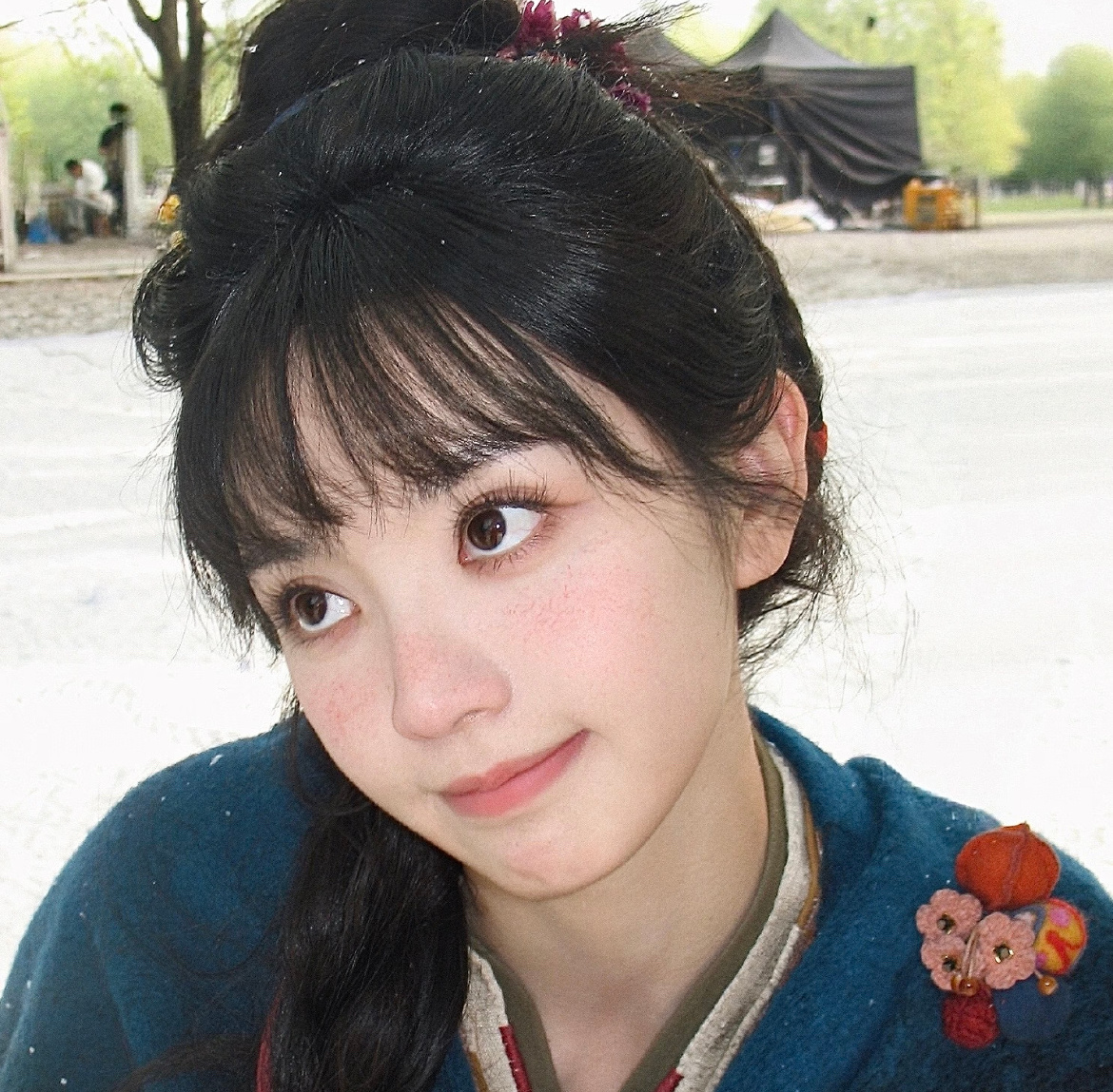 我刚看到田曦薇挟持魏宣那，看着看着就忘记看剧情了，全看脸了，田曦薇咋这么好看啊～