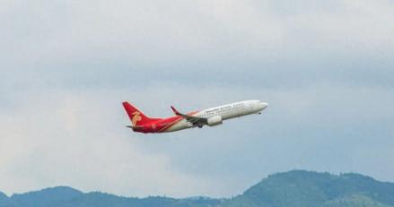 日本全日空、日航两大航司，飞欧洲85%的航班都得借道中国领空，这就是他们的空中生