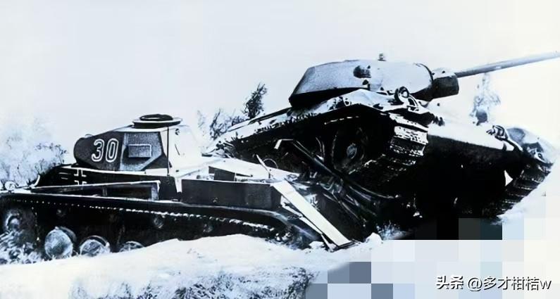 大家知道，1941年6月战争爆发以后德三坦克兵与T-34和KV-1坦克的遭遇体验