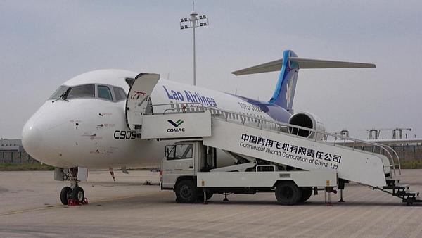 #商飞已提出收购老挝航空股份#【“进军东南亚，商飞又迈出一步”】据香港《南华早报