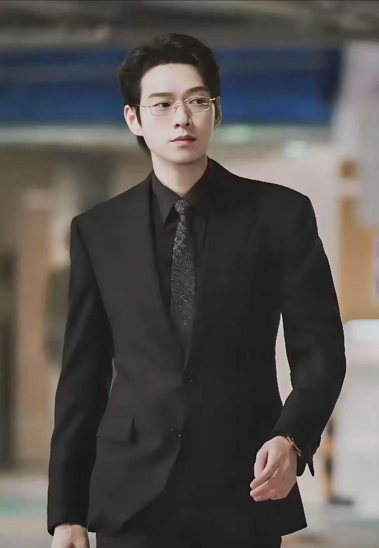 魏大勋身上有个玄学，准得吓人，那就是，不论他演了哪部剧，就算主角咖位再大，都挡不