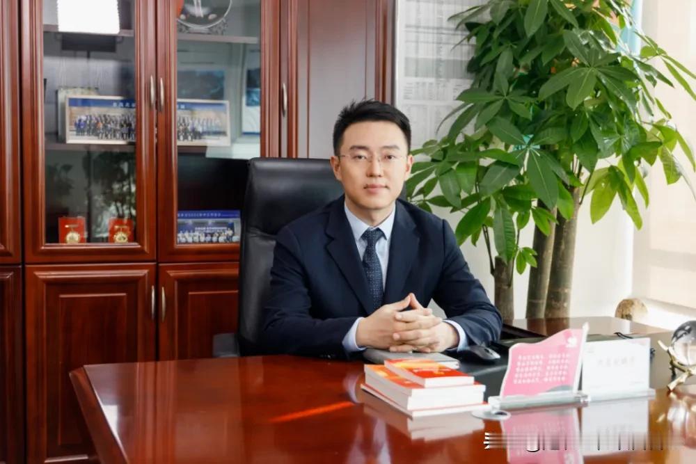 身为项目经理近10年的工资变化情况
2017年～2019年：22000元，也是我