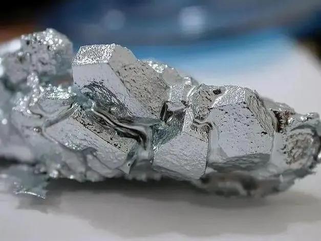 欧盟委员会7月4日对中国出口镓和锗的管制措施表达关切，荷兰政府也敦促欧盟就中国的