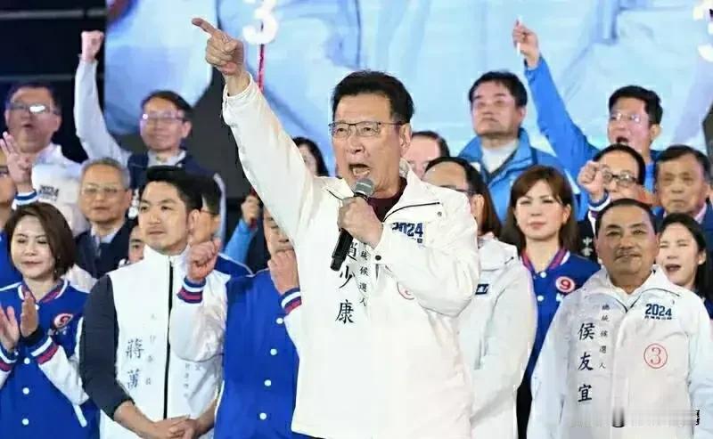 消失的郭台铭！
   2024台湾大选今天进入投票日，三组候选人争争吵吵几个月后