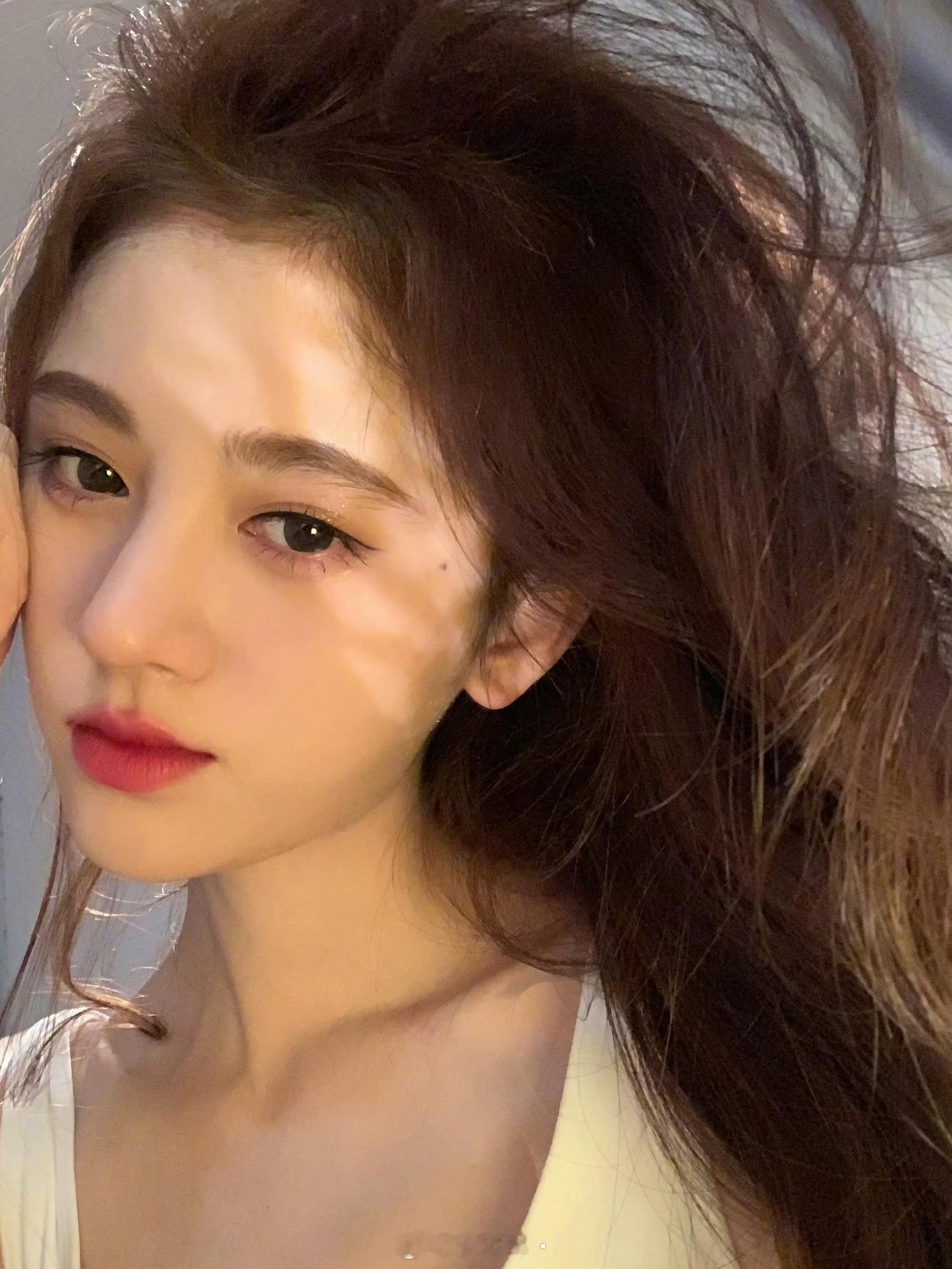 鞠婧祎jjy鞠婧祎露芜衣jjy鞠婧祎月鳞绮纪♡+.世界以祎祎为中心.+.♡