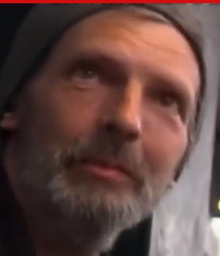 年薪45万美元程序员，裁员半年变流浪汉
 
美国Meta前高级工程师David 