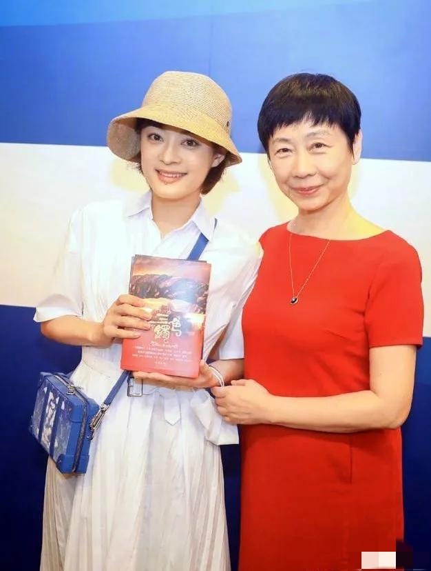 镜头中的大女主''熹贵妃''——孙俪龙眉凤目，金相玉质，皓齿青蛾，眸若深潭，水润