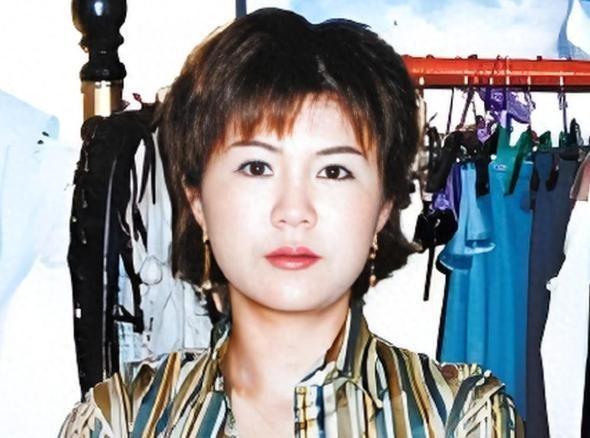 将100多位军官拉下水，却只被判入狱5年，朝鲜“人肉炸弹”袁正华
这事儿得从20