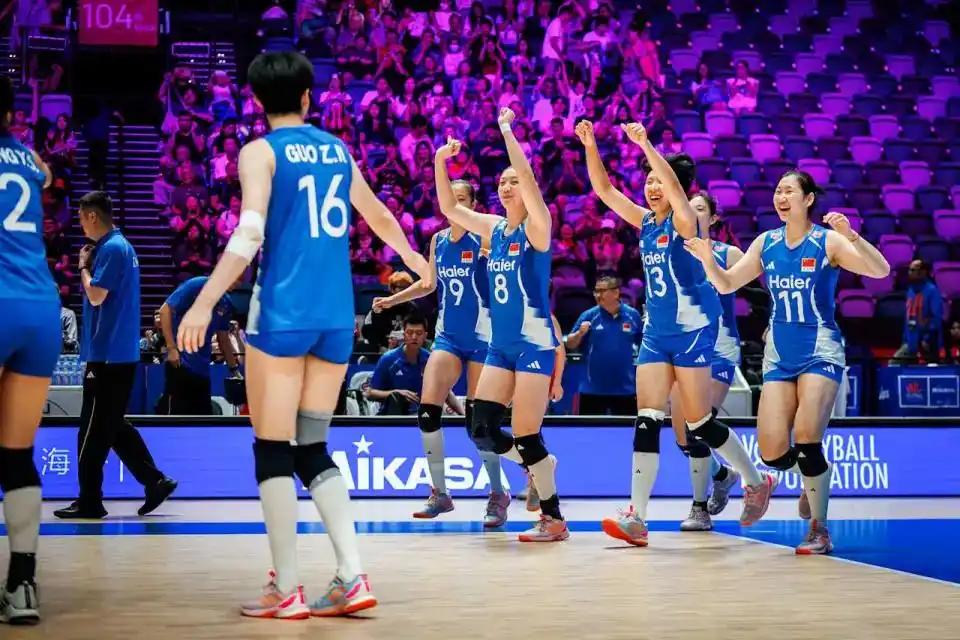 女排亚锦赛中国女排今天将迎来第二场比赛，对阵黑马球队伊朗女排，在首场比赛中，两队