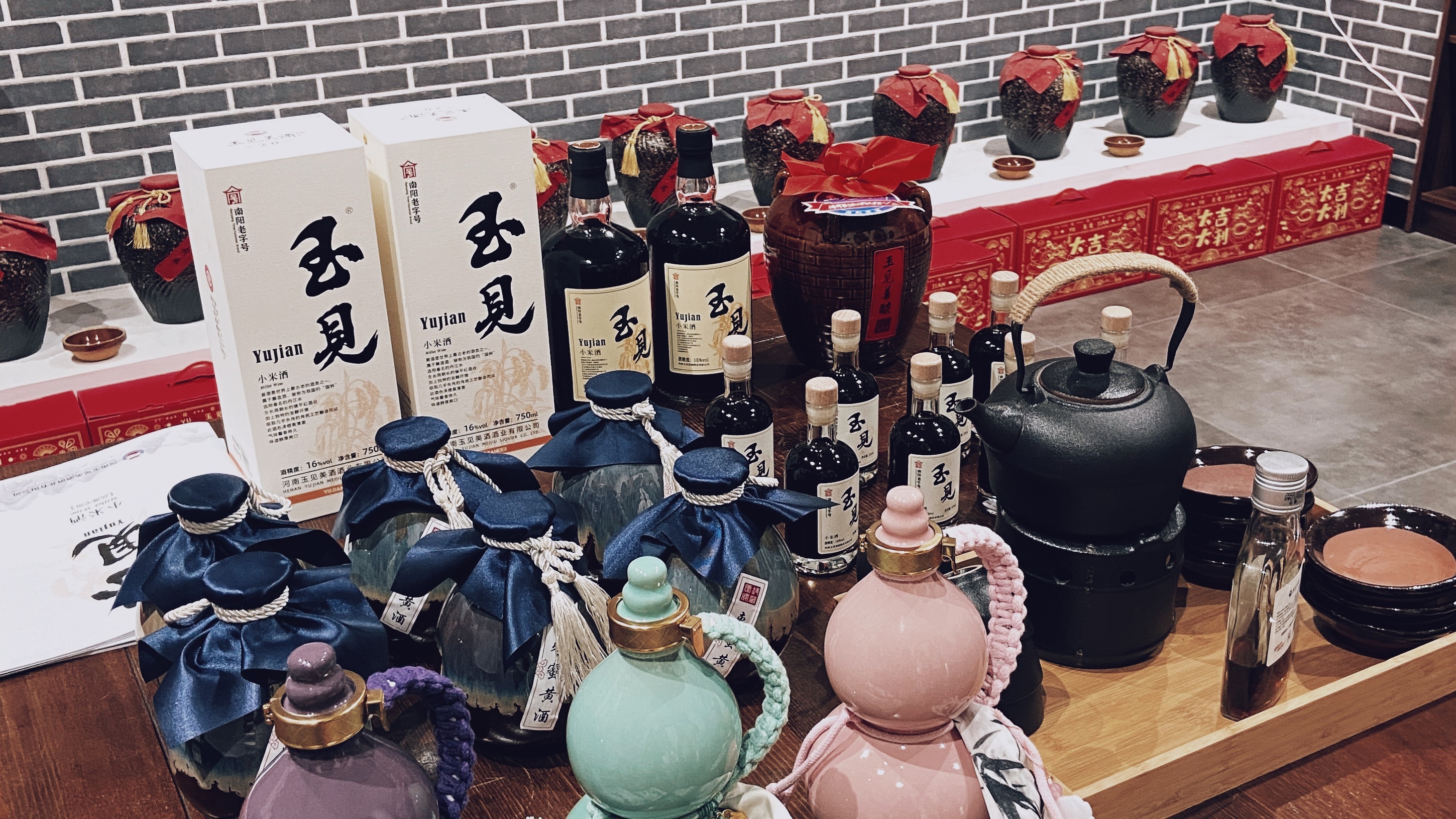 60➕，40➕，10➕，三个女的最近都迷上了窦骁的“刘红兵”。一个喜欢他笑出大白