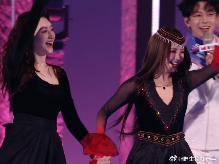 李小冉安崎黑天鹅与红玫瑰 哇哦 