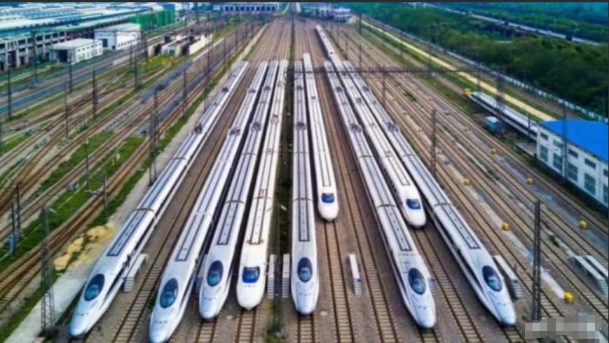 越南的高铁为什么迟迟修不出来，因为他们的土地都是属于个人的，如果想把他们买回来政