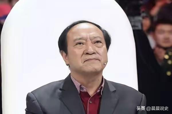万万没想到，折腾半生、一度倾家荡产的牛群，晚年竟被美国毕业的儿子牛童，用最朴素的