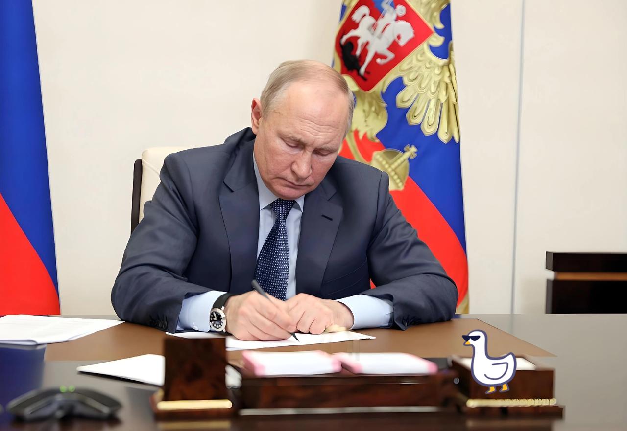 俄罗斯做的很聪明。
​当地时间12月29日，俄罗斯总统普京签署法律，禁止在俄罗斯