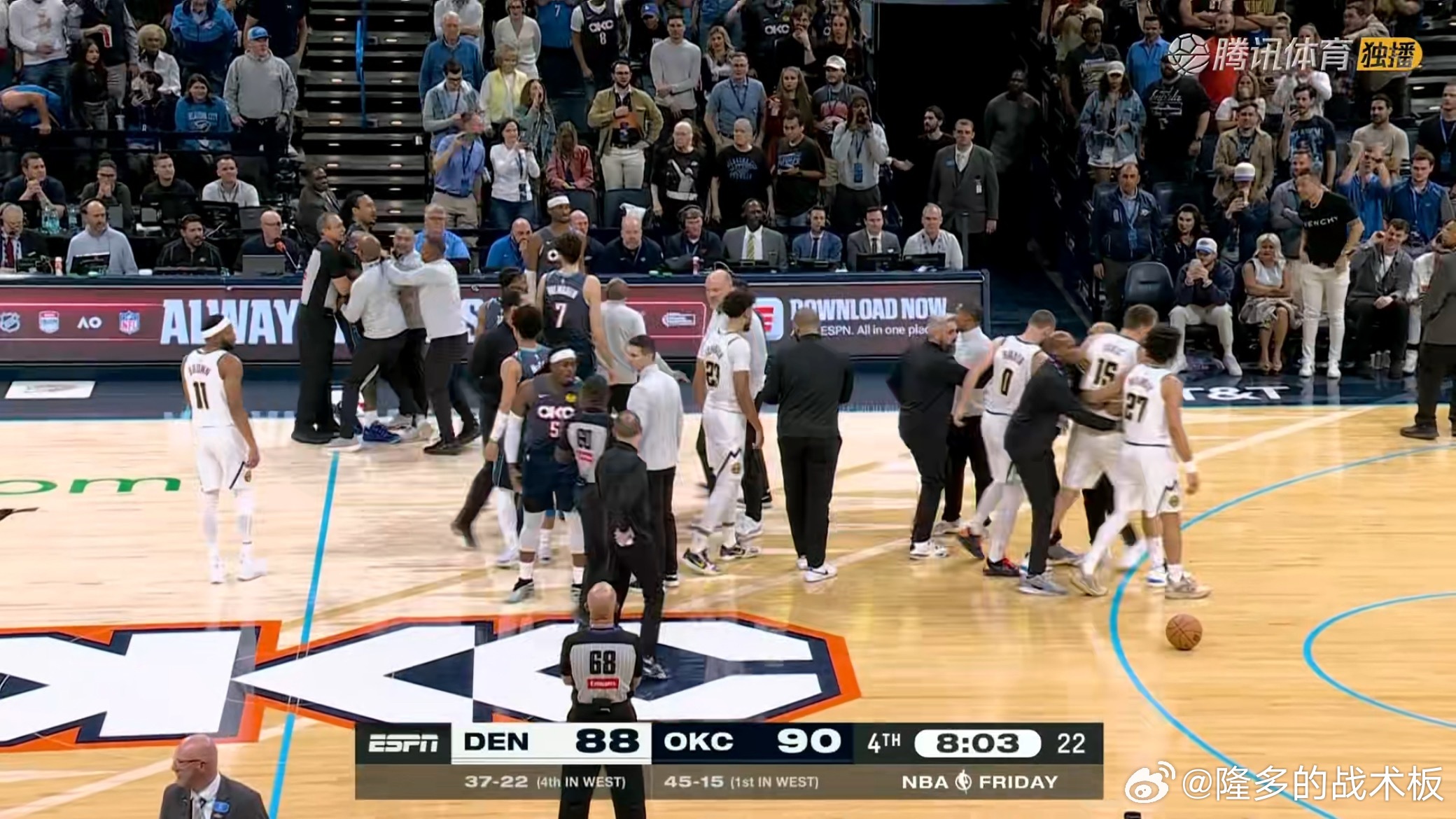 我的天，约基奇怒了 