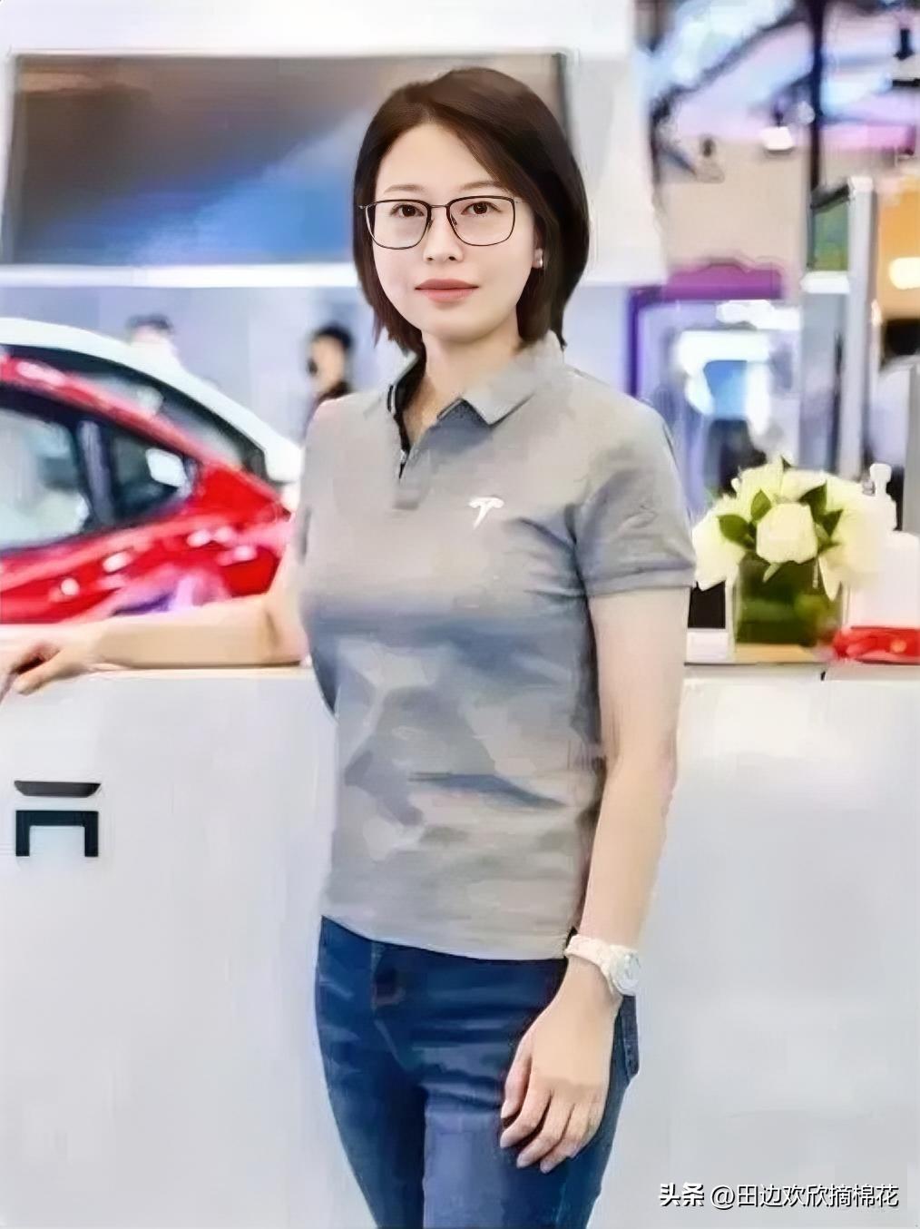 雷军又又从特斯拉挖来一员大将，还是位美女高管！
 
原特斯拉中国区总经理孔艳双，