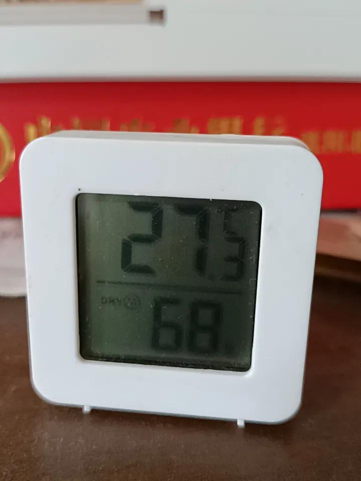 今天沈阳真是间接的暴雨啊！
        9点半左右尽管天还是不晴，但是雨小了