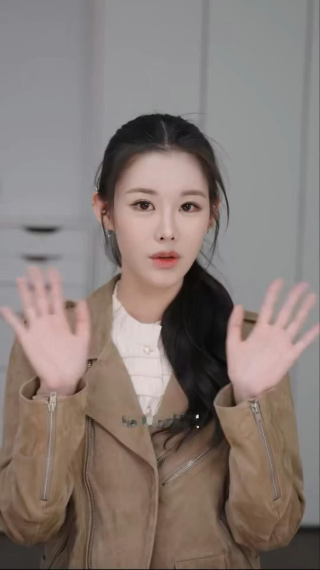 程十安改名姜乘澜回归天呐我的程十安女神回归了😭姐姐的真名真好听……欢迎回来！！