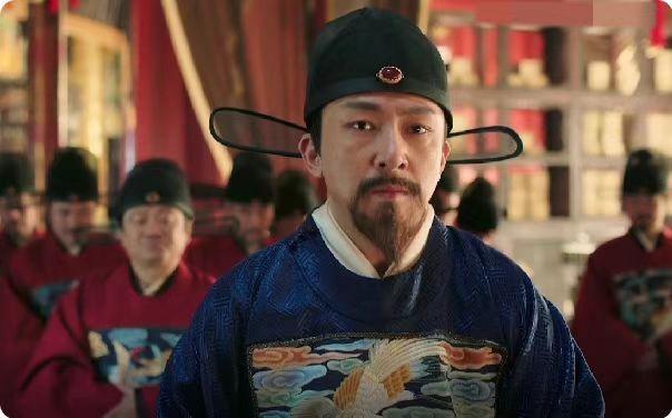 翻开明代军械记载，土木堡战败之后，于谦派人到战场捡拾遗弃装备，收回一万一千杆火枪