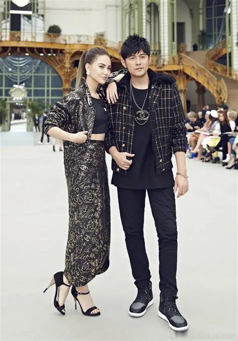 当年，周杰伦花3亿给昆凌买了一套豪宅，然后说:“给我生5个孩子，将来组成一支乐队