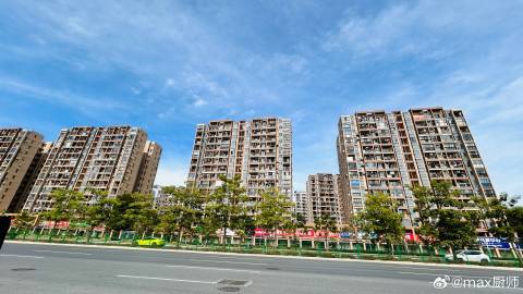 这小区空姐空少密度很高<span class="url-icon"><...