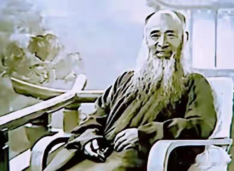 500两黄金选王府还是国宝？张大千做出一个让后人敬佩一生的决定
 
1945年秋